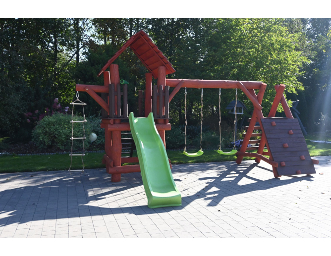 Massivholz Spielturm THEO... Massivholz Spielturm THEO...