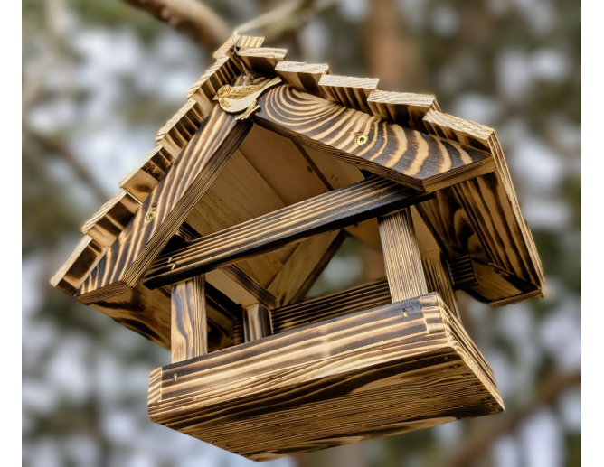 Vogelhaus aus gebranntem Holz... Vogelhaus aus gebranntem Holz...