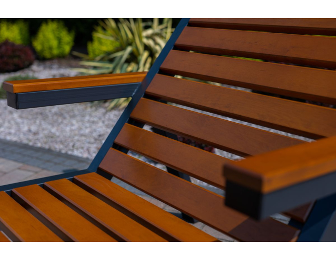 Gartenliege aus Erlenholz + Metall... Gartenliege aus Erlenholz + Metall...